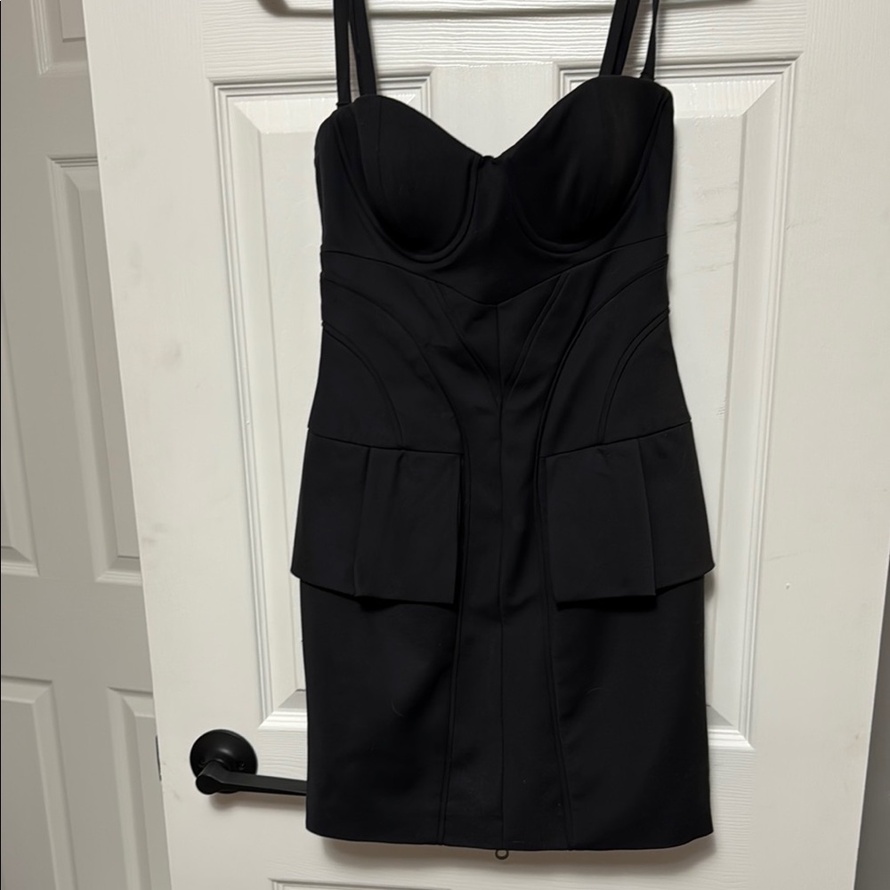 L.A.M.B. Black Sleeveless Sweetheart Mini Dress
